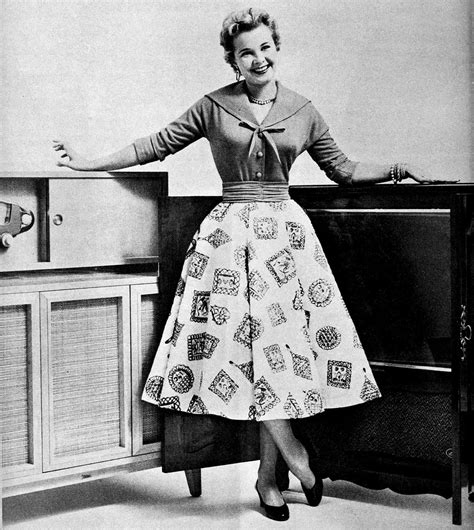 1954 fashion|women's fashion of the 1950s.